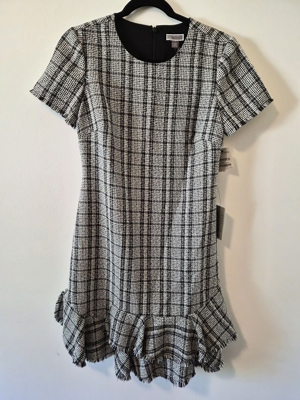 Chelsea 28th Black and White Plaid Ruffle Hem Shift Dress Size 6